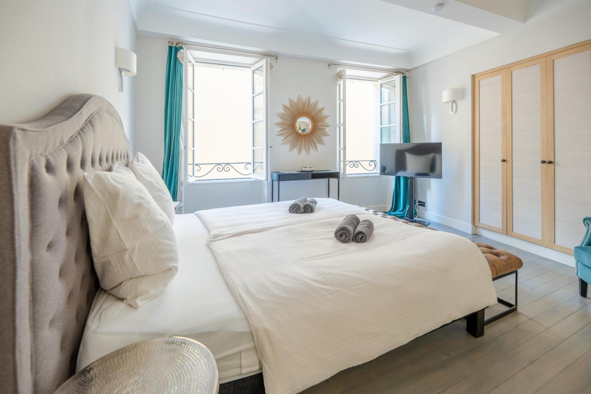 Beau Clocher Saint Tropez Exteriér fotografie